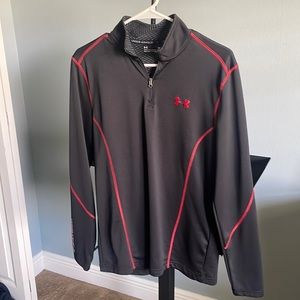 Under Armour fitted black/red sweatshirt.